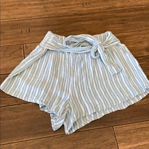 Linen beach shorts